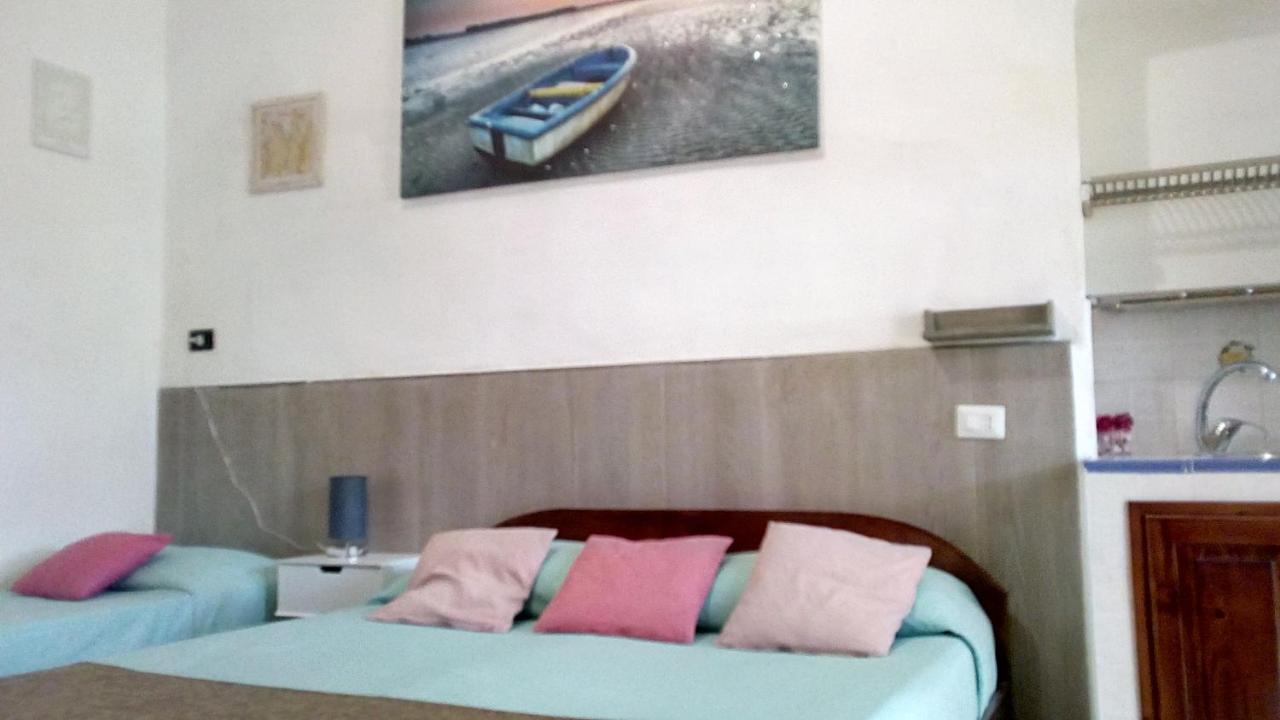 B&B Casa Frank Stromboli Buitenkant foto