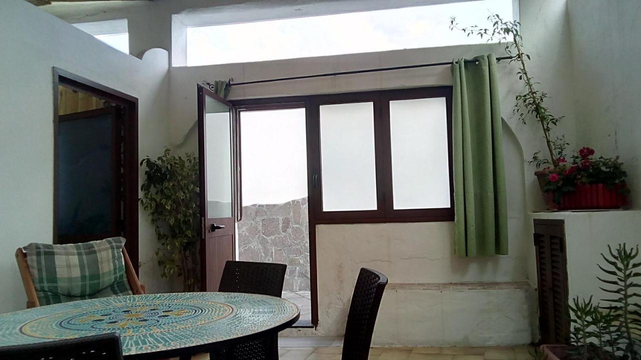 B&B Casa Frank Stromboli Buitenkant foto